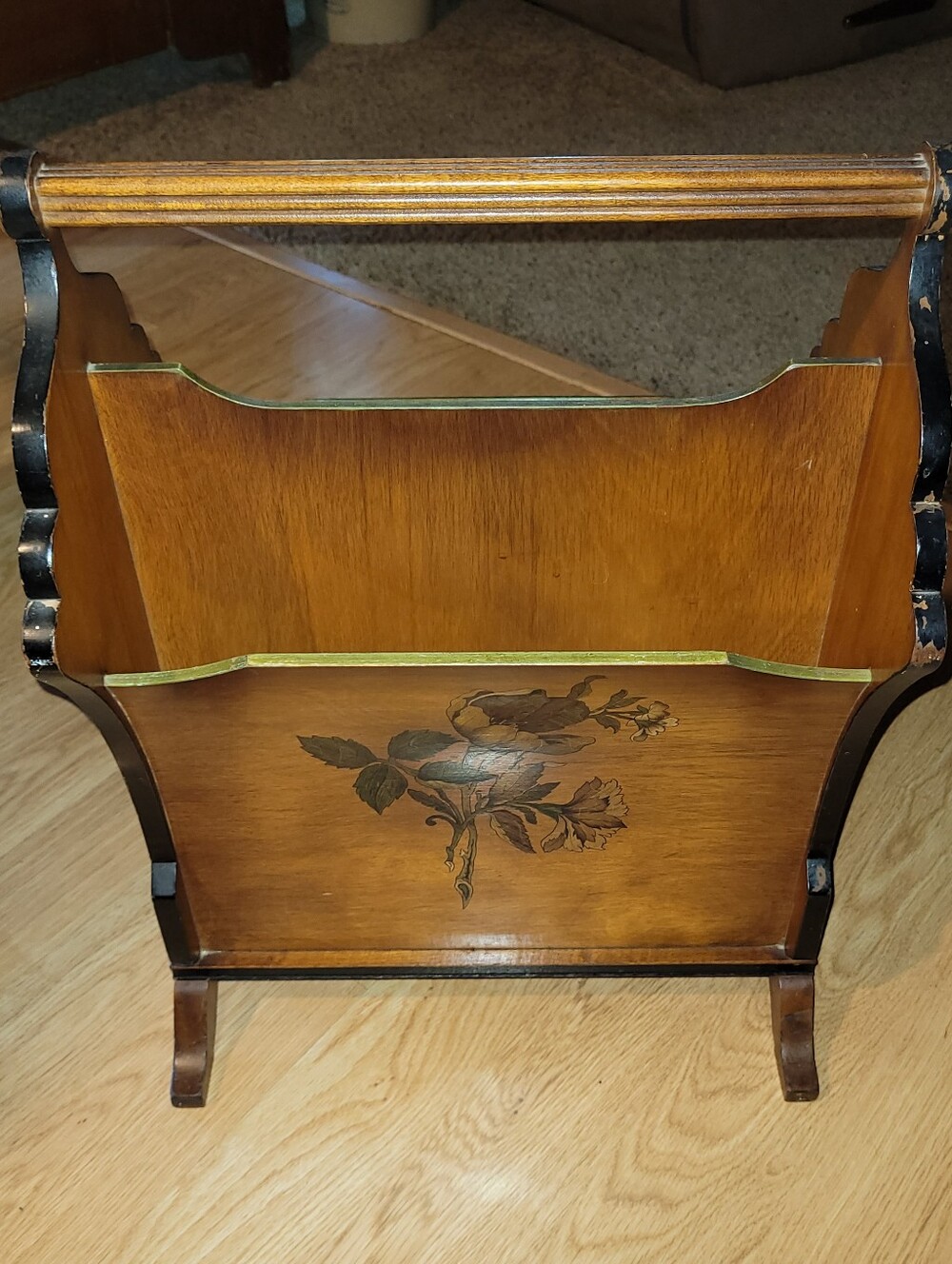 Vintage Magazine Rack - Picture 3 of 11